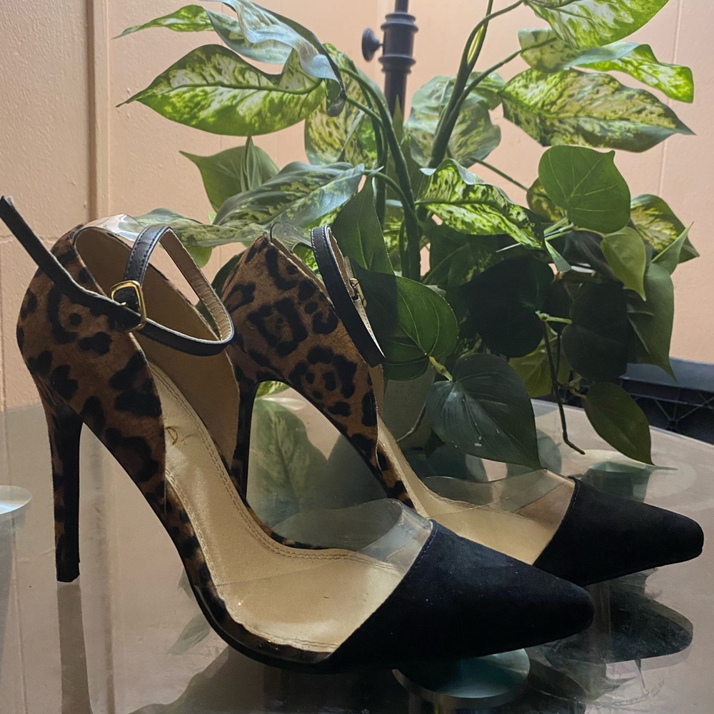 Liliana leopard heels size 8